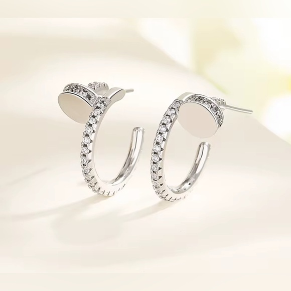 Nail Design Jewelry Set - Picture 3 of 7